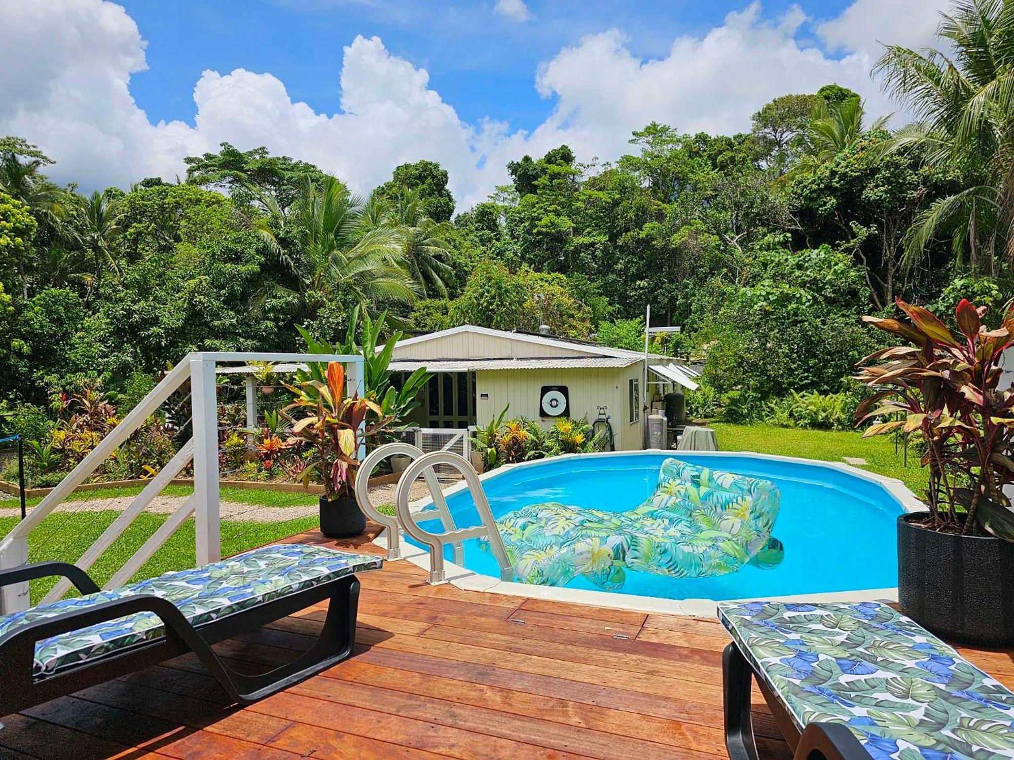 Holiday home Alena Star House, Eco Retreat With Pool, Prime Position
